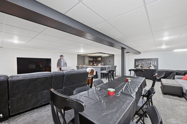 30715 Primrose Drive, Warren, MI 48088