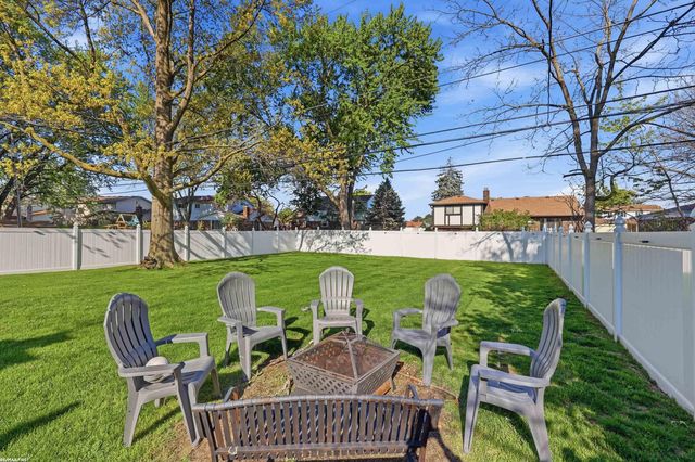 30715 Primrose Drive, Warren, MI 48088