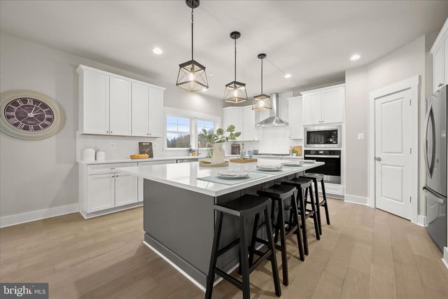 5712 HODGES RD, Sykesville, MD 21784