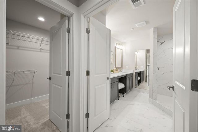 5712 HODGES RD, Sykesville, MD 21784