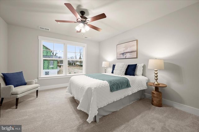 5712 HODGES RD, Sykesville, MD 21784