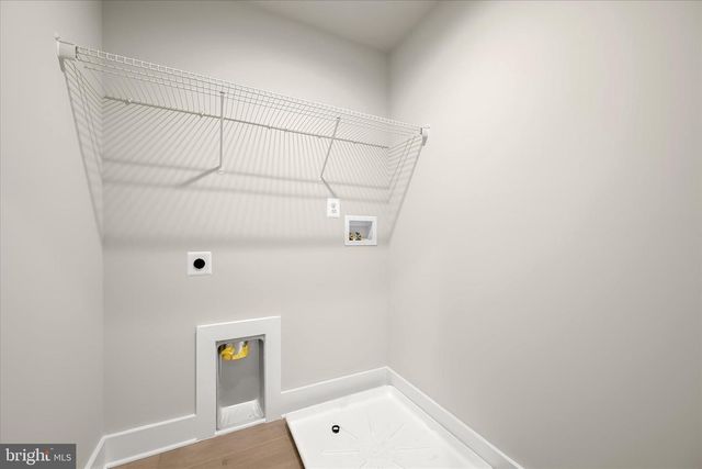 5712 HODGES RD, Sykesville, MD 21784