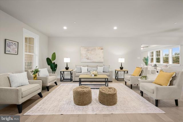 5712 HODGES RD, Sykesville, MD 21784