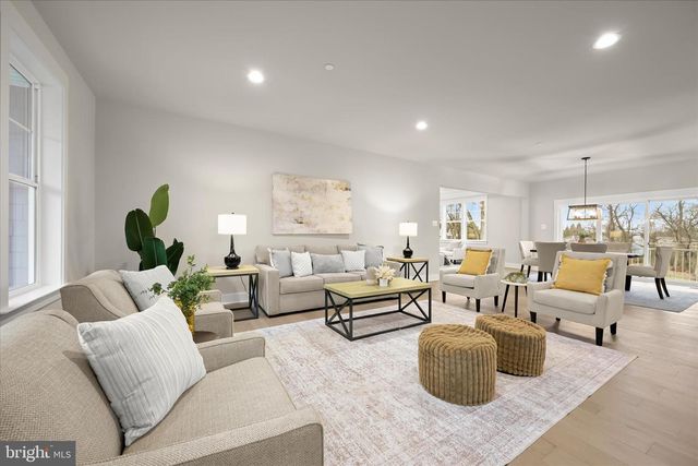 5712 HODGES RD, Sykesville, MD 21784