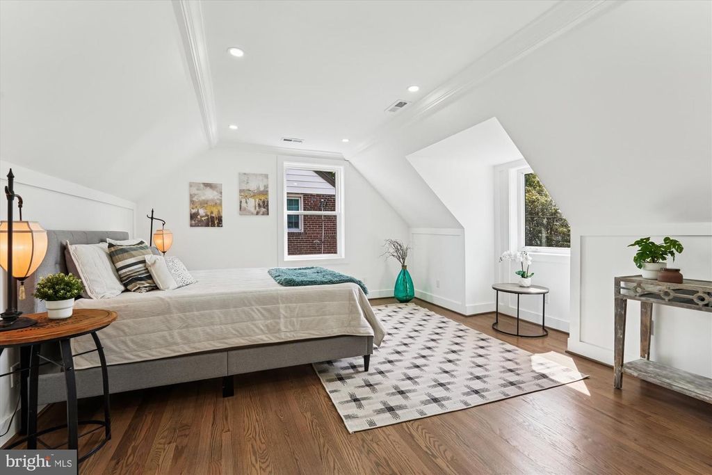221 NORMANDY DR, Silver Spring, MD 20901