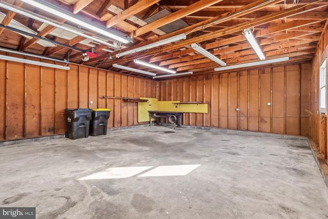 1196 N STATE ST, Pottstown, PA 19464