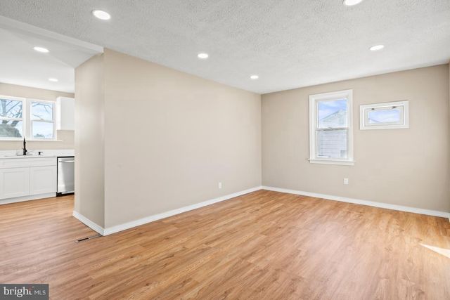 1196 N STATE ST, Pottstown, PA 19464