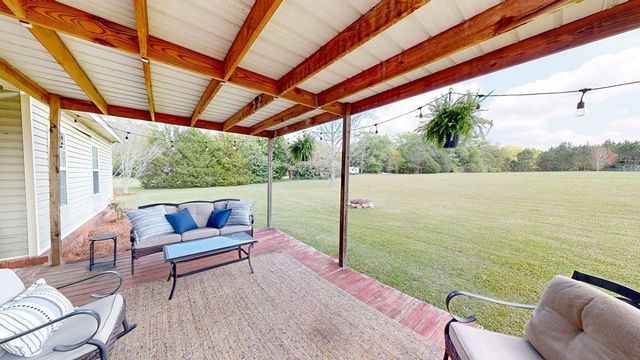 974 N County Road 33, Ashford, AL 36312