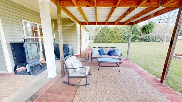 974 N County Road 33, Ashford, AL 36312