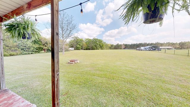 974 N County Road 33, Ashford, AL 36312