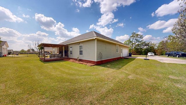 974 N County Road 33, Ashford, AL 36312