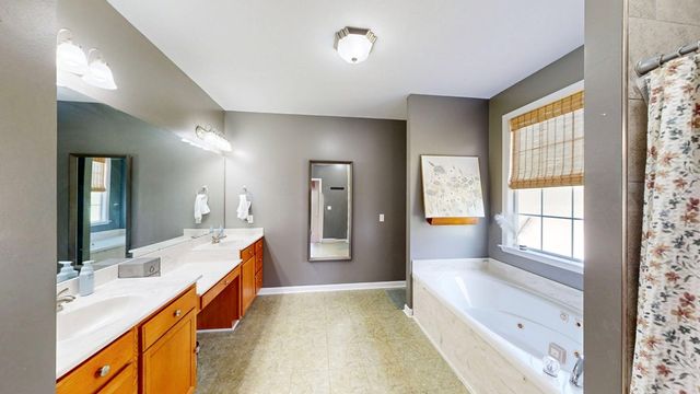 974 N County Road 33, Ashford, AL 36312