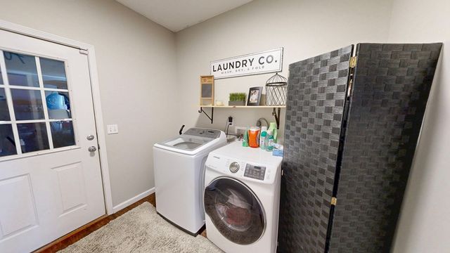 974 N County Road 33, Ashford, AL 36312