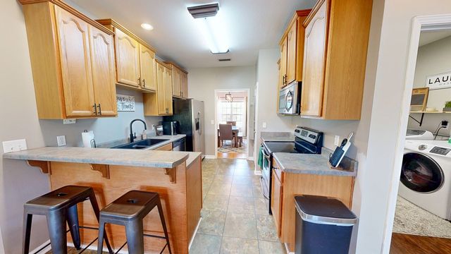 974 N County Road 33, Ashford, AL 36312