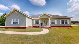 974 N County Road 33, Ashford, AL 36312