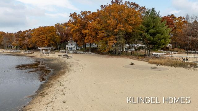 11179 Jacquelyn Drive, Lake Twp, MI 49304