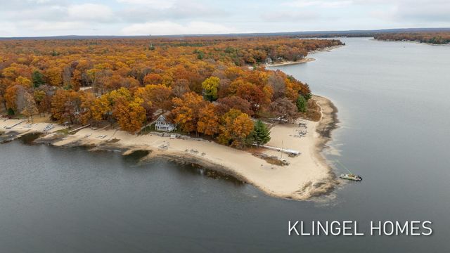 11179 Jacquelyn Drive, Lake Twp, MI 49304