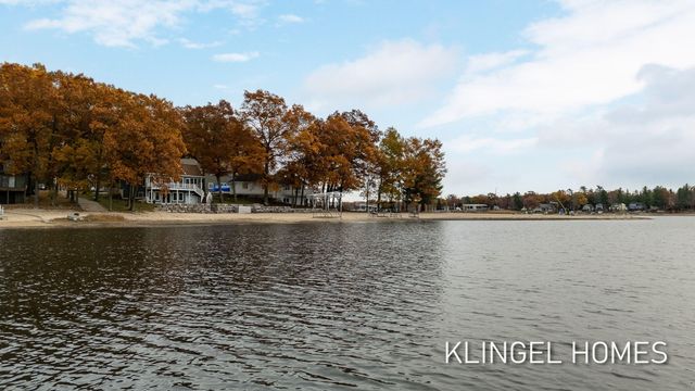 11179 Jacquelyn Drive, Lake Twp, MI 49304