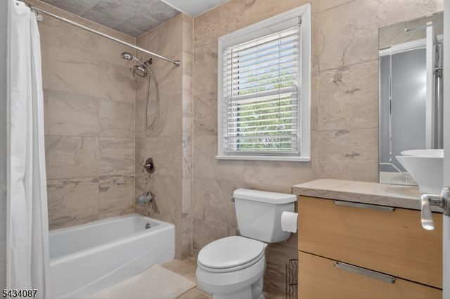 58 Continental Ave, Belleville Twp., NJ 07109