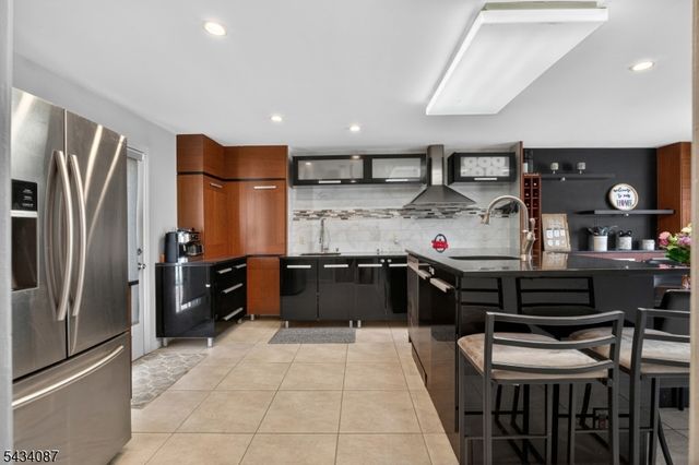 58 Continental Ave, Belleville Twp., NJ 07109