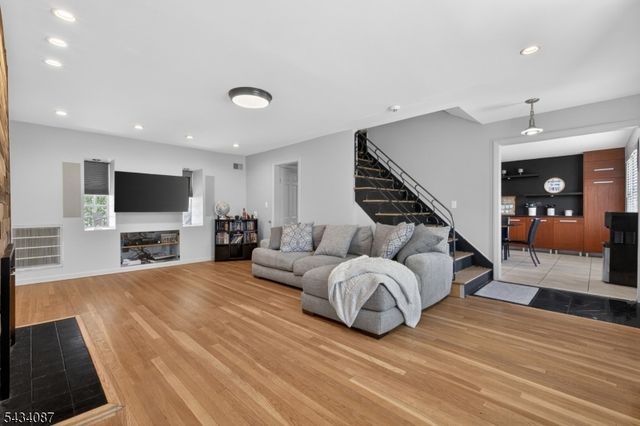 58 Continental Ave, Belleville Twp., NJ 07109