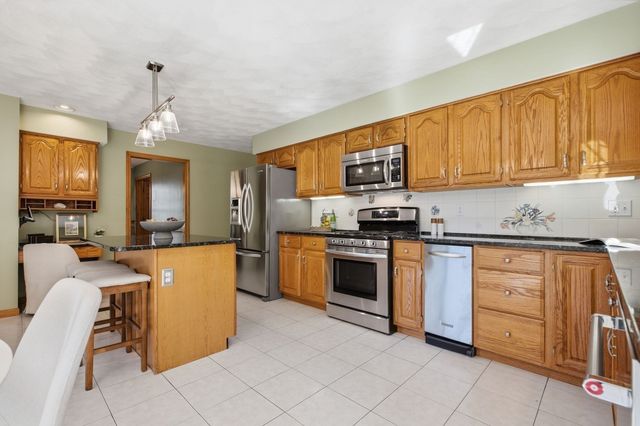 18 Liberty Lane, North Reading, MA 01864