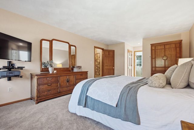 18 Liberty Lane, North Reading, MA 01864