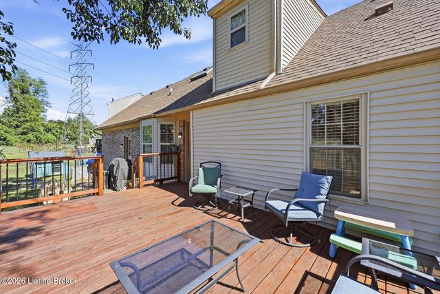 9300 Villa Fair Ct, Louisville, KY 40291
