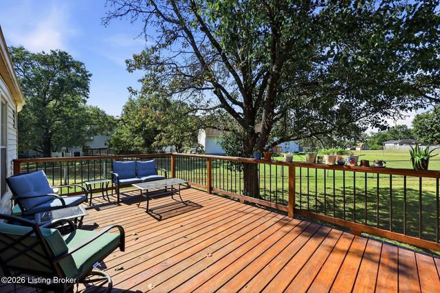 9300 Villa Fair Ct, Louisville, KY 40291