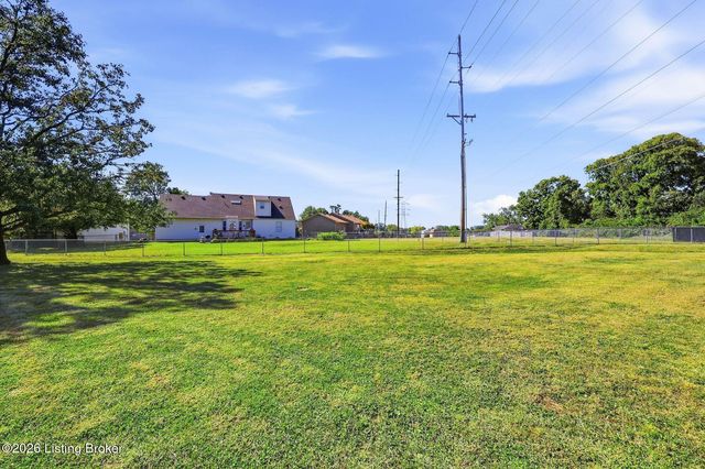 9300 Villa Fair Ct, Louisville, KY 40291