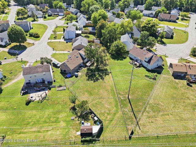 9300 Villa Fair Ct, Louisville, KY 40291