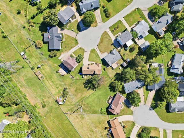 9300 Villa Fair Ct, Louisville, KY 40291