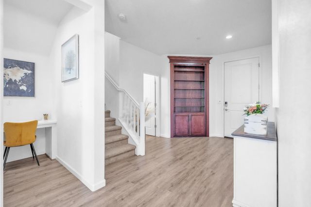 1305 Stark Bridge Rd, Lincoln, CA 95648