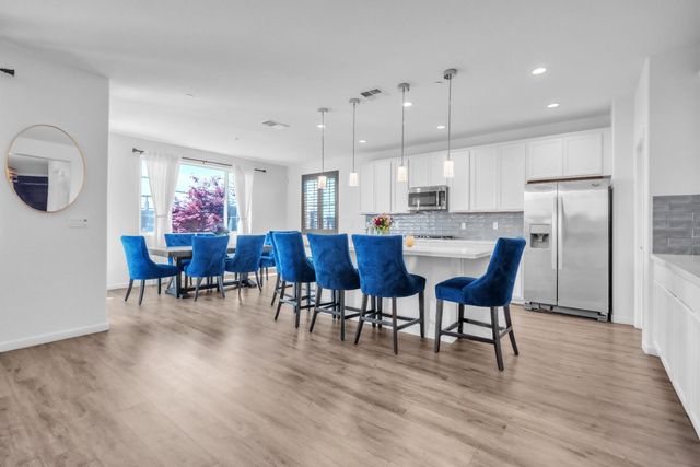 1305 Stark Bridge Rd, Lincoln, CA 95648