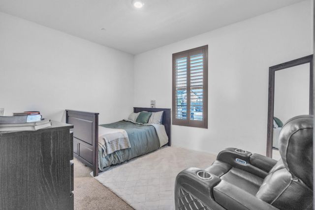 1305 Stark Bridge Rd, Lincoln, CA 95648