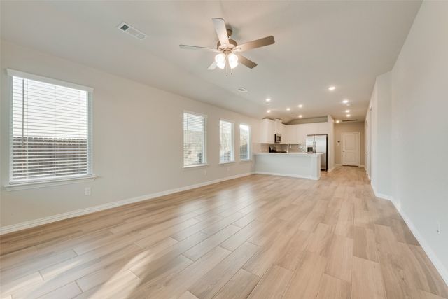 245 Cranz Farm Drive, Saginaw, TX 76131