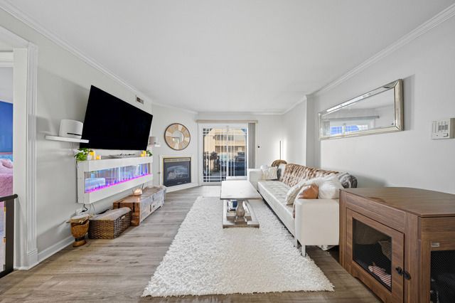 1942 Tall Oaks Drive 1A, Aurora, IL 60505