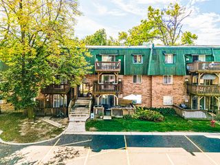 1942 Tall Oaks Drive 1A, Aurora, IL 60505