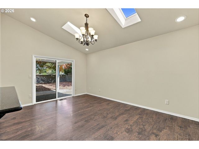 229 Ne WILCOX St, Hillsboro, OR 97124