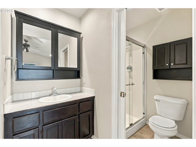 229 Ne WILCOX St, Hillsboro, OR 97124