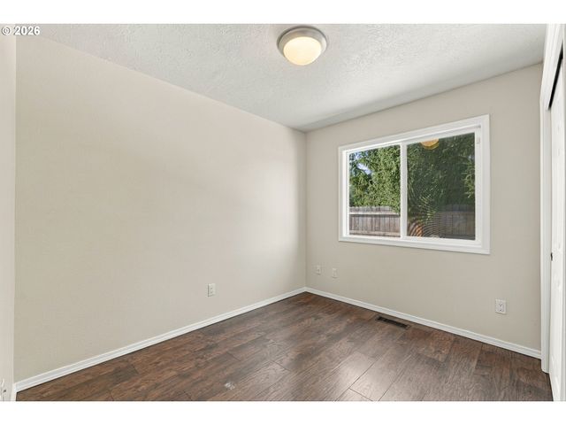 229 Ne WILCOX St, Hillsboro, OR 97124
