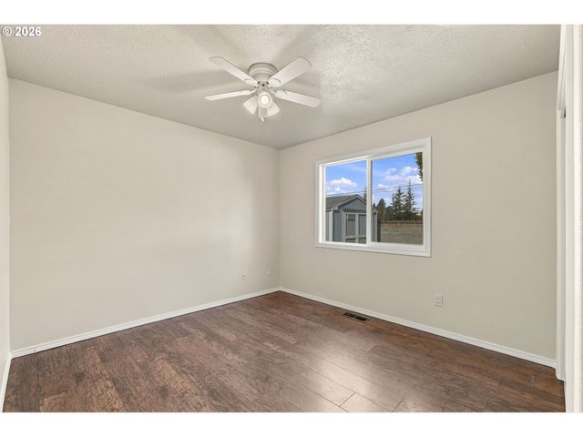 229 Ne WILCOX St, Hillsboro, OR 97124