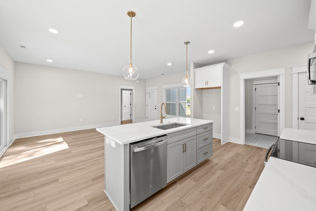 253 Brookfield Cir, Winchester, TN 37398