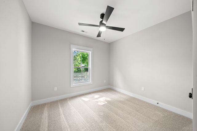 253 Brookfield Cir, Winchester, TN 37398