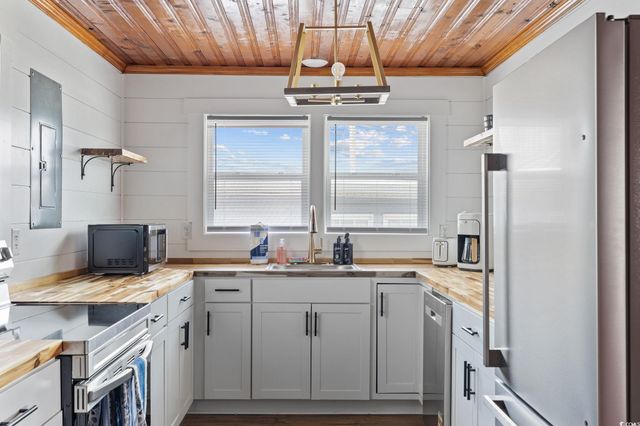 3202 Inland St., North Myrtle Beach, SC 29582