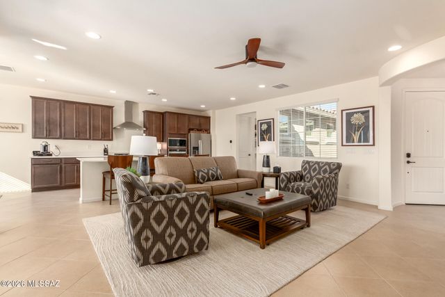 7823 W Buckeye Path PH W, Marana, AZ 85658