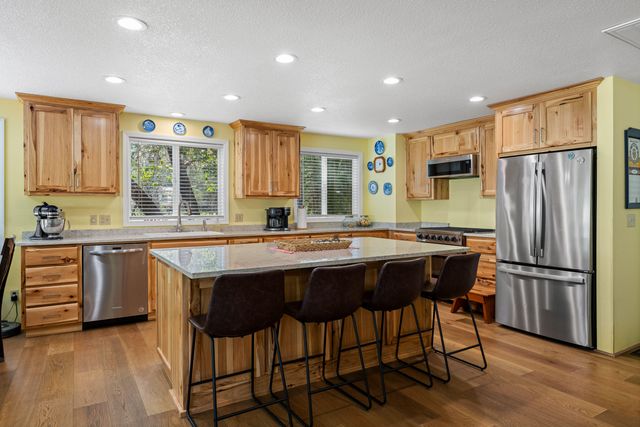 8081 W Evans Creek Road, Rogue River, OR 97537