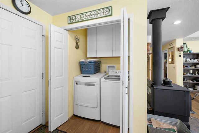 8081 W Evans Creek Road, Rogue River, OR 97537