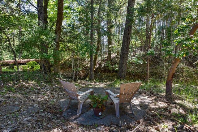 8081 W Evans Creek Road, Rogue River, OR 97537