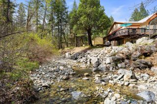 8081 W Evans Creek Road, Rogue River, OR 97537